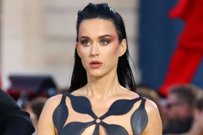 Come at some stage in of the Week: Katy Perry reinvigorates the naked costume pattern